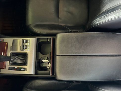Used 2011 Lexus GX 460 w/ Convenience Pkg AWD/4WD image 15