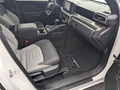 Used 2024 Toyota Tacoma SR5 image 12