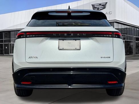 Used 2023 Nissan Ariya FWD image 6