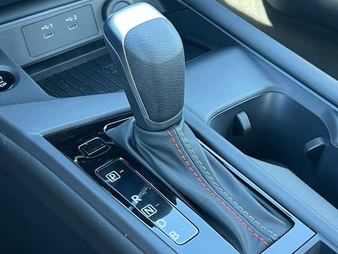 New 2026 Nissan Sentra SR w/ Floor Mat Package FWD image 27