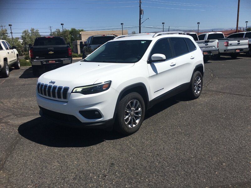 Used 2020 Jeep Cherokee Latitude Plus w/ Comfort/Convenience Group AWD/4WD image 1