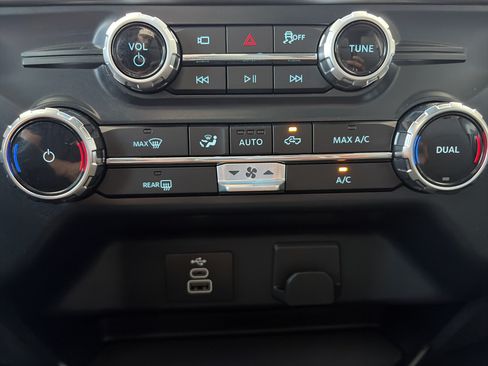 Used 2025 Ford F150 XLT w/ Equipment Group 301A Standard AWD/4WD image 25