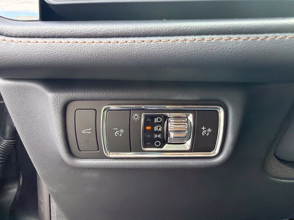 Used 2026 Lincoln Aviator Reserve AWD/4WD image 12