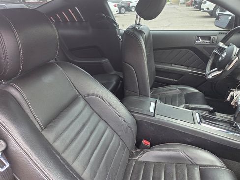 Used 2012 Ford Mustang Premium image 5