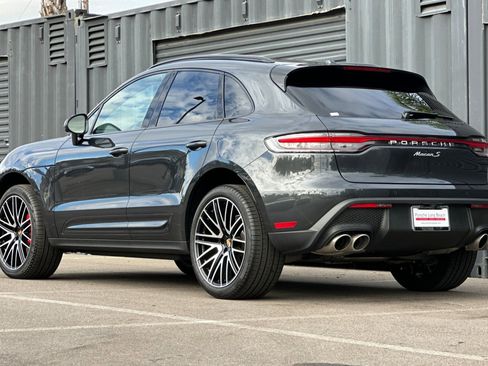 Used 2025 Porsche Macan S image 3