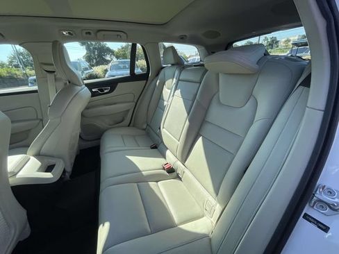 Used 2020 Volvo V60 T5 Momentum w/ Protection Package Premier FWD image 13