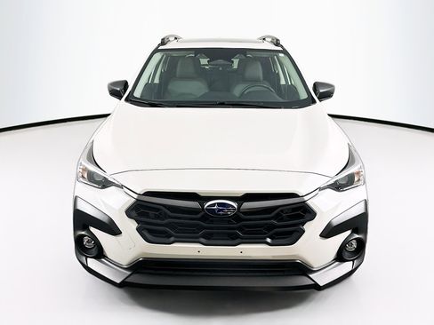 Used 2024 Subaru Crosstrek 2.0i Premium image 2