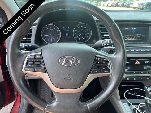 Used 2017 Hyundai Elantra Limited FWD image 15