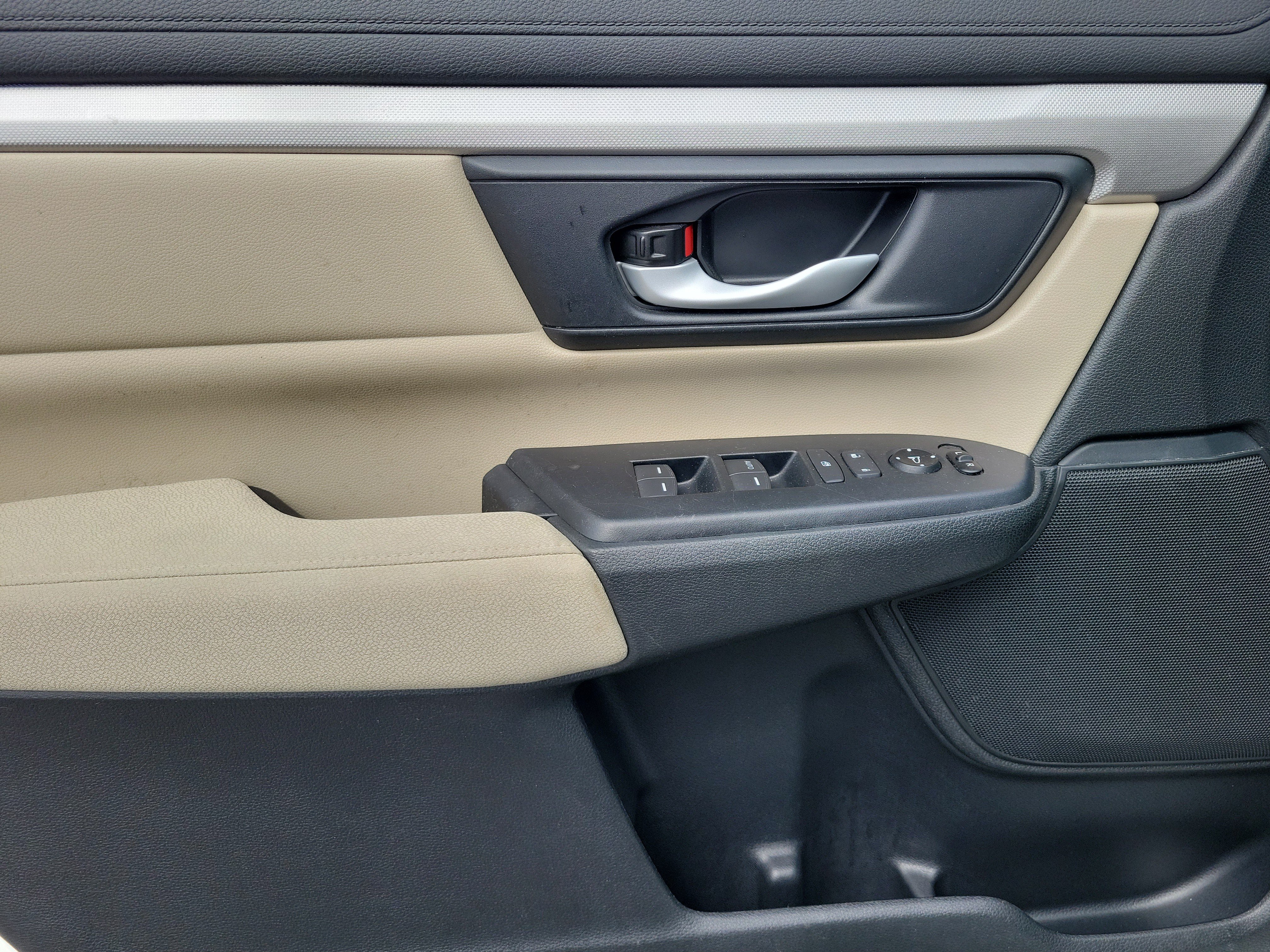 Used 2018 Honda CR-V LX image 21