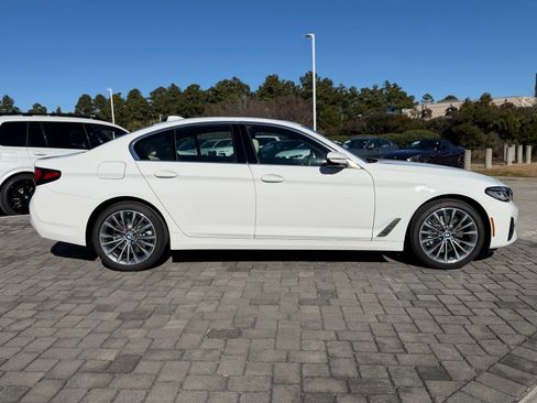 Used 2023 BMW 530i w/ Convenience Package image 8