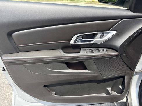 Used 2013 GMC Terrain SLE FWD image 12