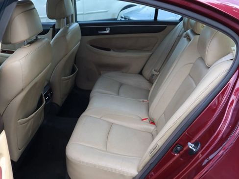 Used 2012 Hyundai Genesis 3.8 w/ Premium Pkg image 12