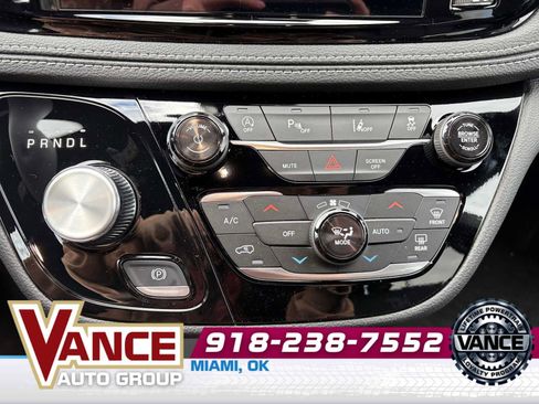 New 2026 Chrysler Pacifica Select w/ S Appearance Package image 28