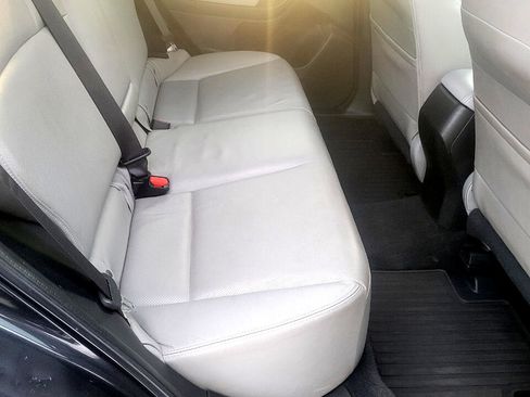 Used 2015 Subaru Forester 2.5i Limited image 28