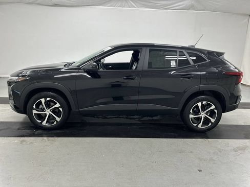 Certified 2024 Chevrolet Trax RS w/ Driver Confidence Package FWD image 6