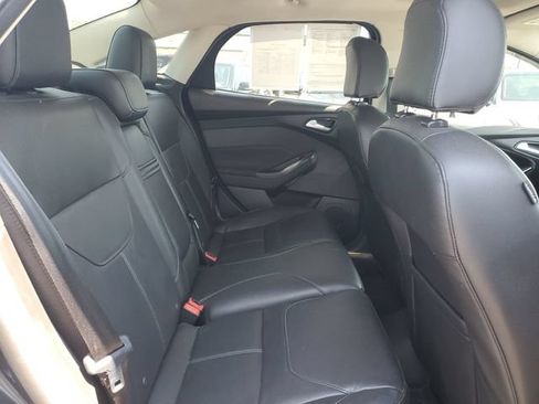 Used 2016 Ford Focus Titanium FWD image 26