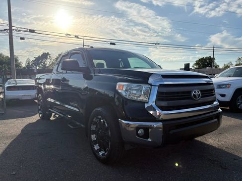 Used 2014 Toyota Tundra SR5 w/ TRD Off Road Package image 3