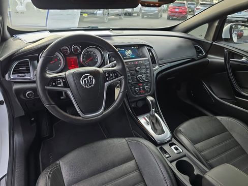 Used 2016 Buick Cascada image 17