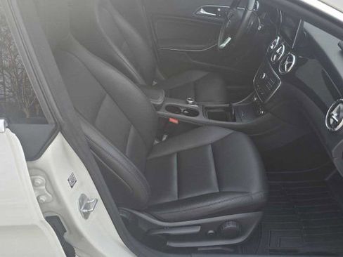 Used 2015 Mercedes-Benz CLA 250 4MATIC image 17