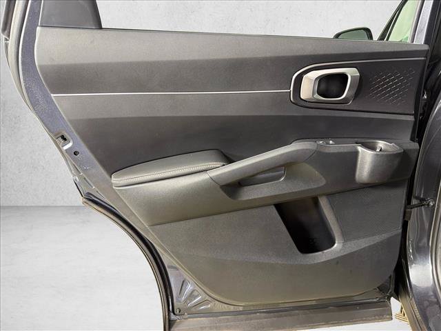Used 2022 Kia Sorento S w/ Panoramic Sunroof Package FWD image 23