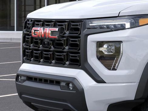 New 2025 GMC Canyon Elevation w/ Convenience Package image 13
