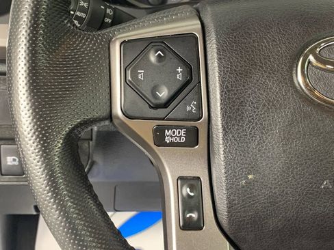 Used 2022 Toyota Tacoma SR5 RWD image 19