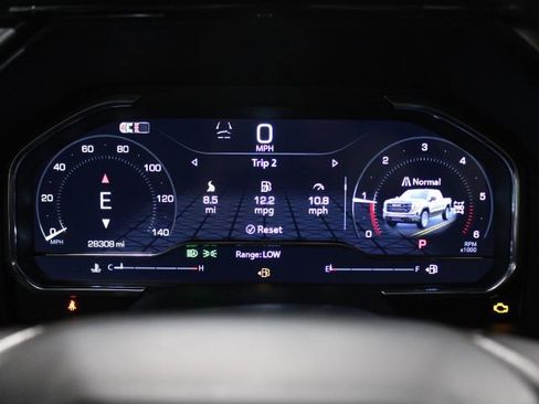 Used 2024 GMC Sierra 1500 AT4 w/ Technology Package image 2