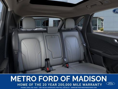 New 2025 Ford Escape SE w/ PHEV Premium Package FWD image 13