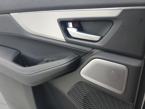 Certified 2026 Acura MDX FWD w/ Technology Package image 16