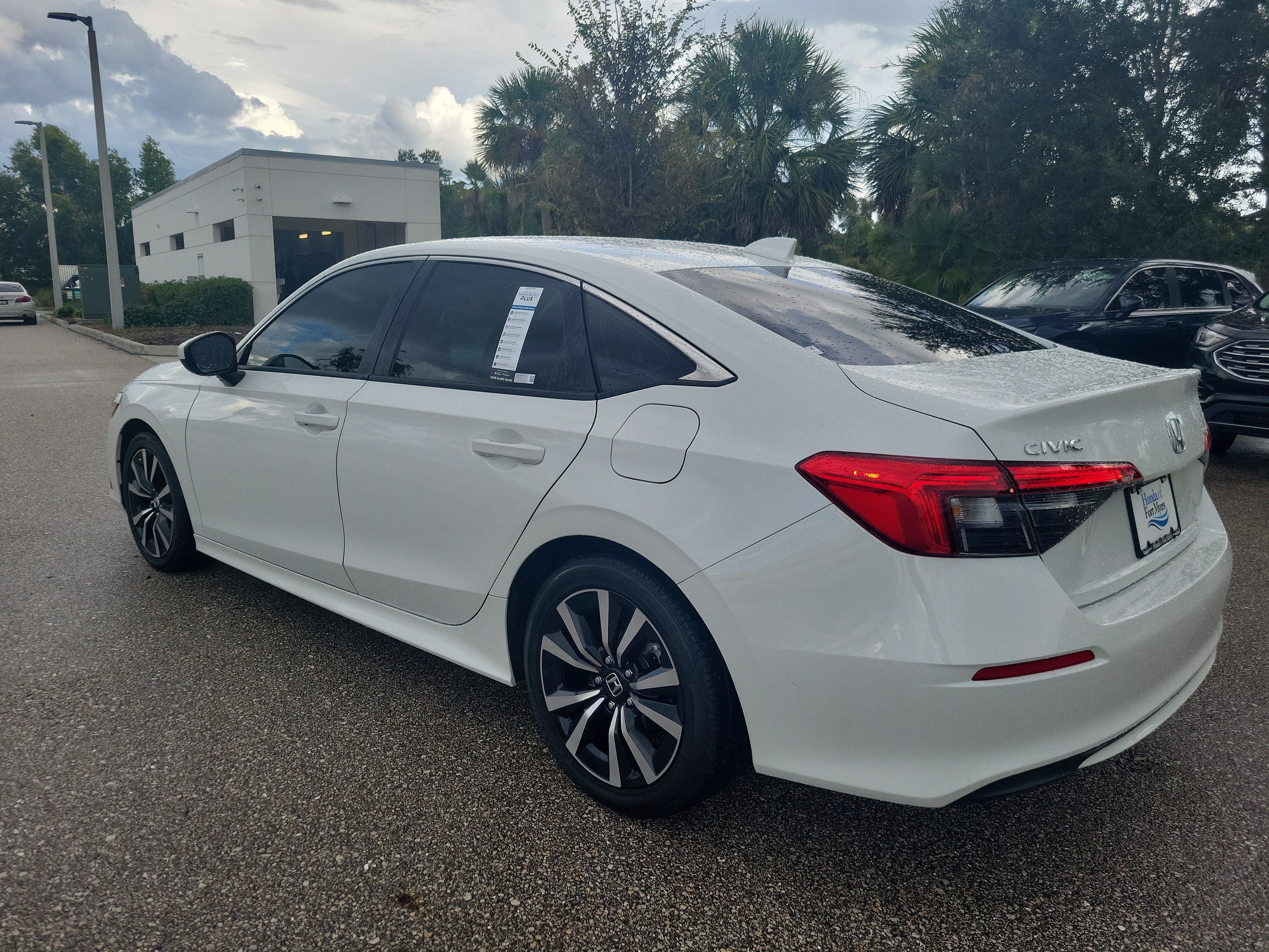 Used 2022 Honda Civic EX image 6