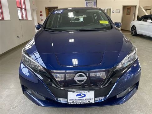 Used 2023 Nissan Leaf S image 3