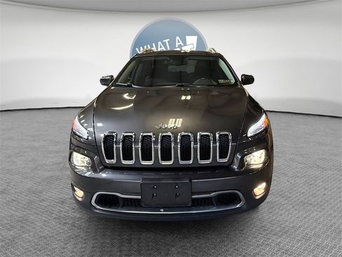 Used 2016 Jeep Cherokee Limited image 9