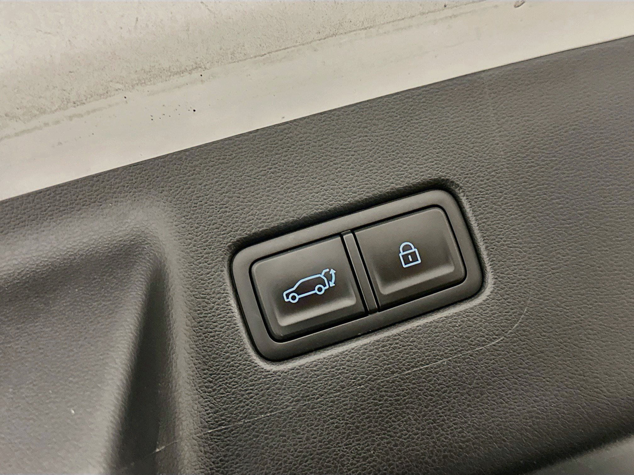 Used 2025 Hyundai Santa Fe SEL AWD/4WD image 31