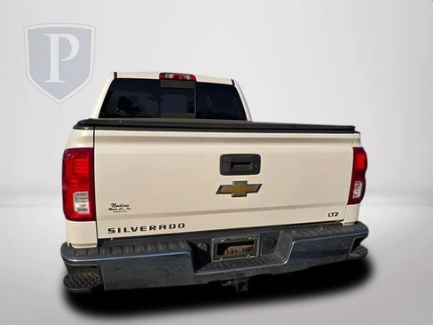 Used 2017 Chevrolet Silverado 1500 LTZ AWD/4WD image 7