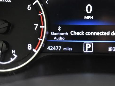 Used 2024 Nissan Sentra SV FWD image 27