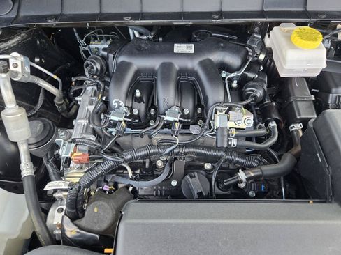 Used 2026 Nissan Pathfinder SL w/ SL Premium Package FWD image 30
