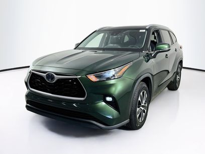 Used 2023 Toyota Highlander XLE