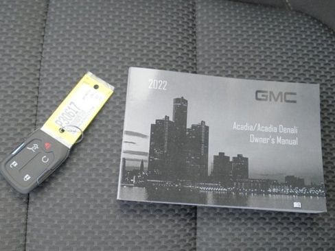 Used 2022 GMC Acadia SLE w/ Driver Convenience Package AWD/4WD image 23