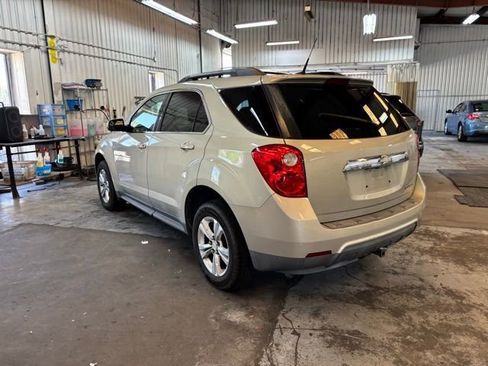 Used 2010 Chevrolet Equinox LT image 4