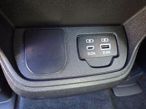 Certified 2023 Subaru Ascent Premium w/ Convenience Package image 12