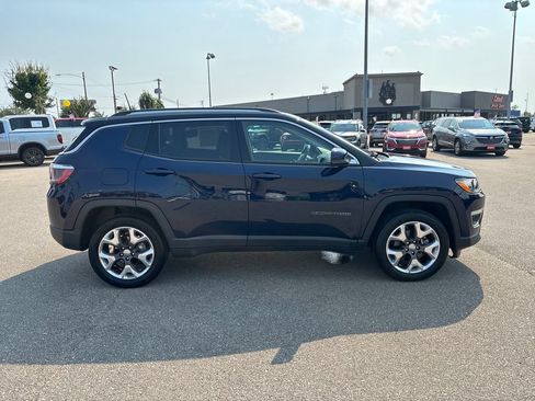 Used 2018 Jeep Compass Limited w/ Navigation Group AWD/4WD image 15