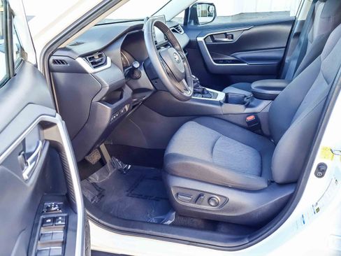 Used 2022 Toyota RAV4 XLE w/ XLE Grade Weather Package image 2