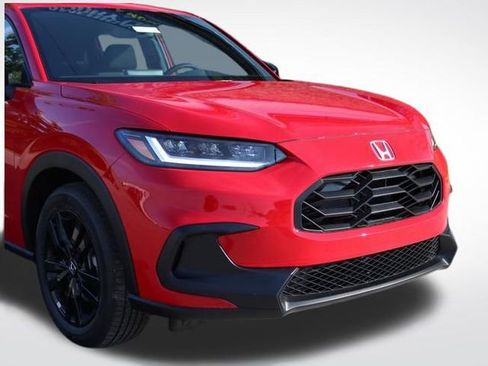 New 2026 Honda HR-V Sport image 3