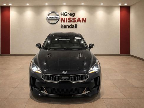 Used 2019 Kia Stinger GT1 AWD/4WD image 5