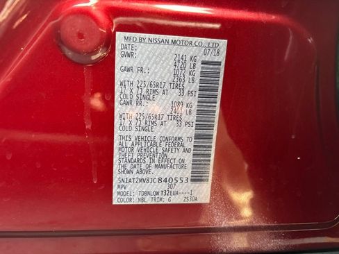 Used 2018 Nissan Rogue SV AWD/4WD image 13