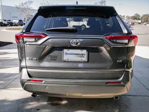 Used 2023 Toyota RAV4 LE image 9