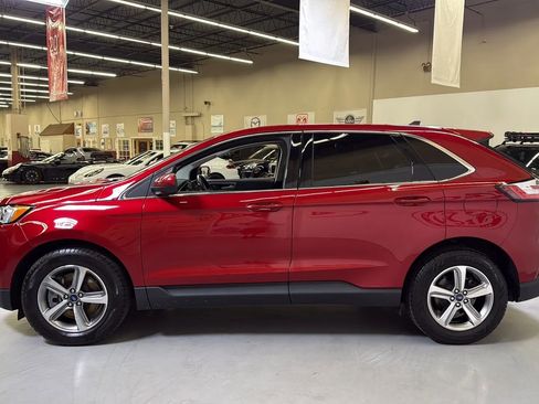 Used 2021 Ford Edge SEL w/ Convenience Package FWD image 7