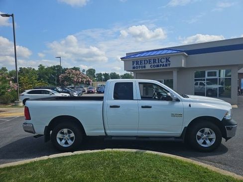Used 2014 RAM 1500 Tradesman w/ Popular Equipment Group AWD/4WD image 3