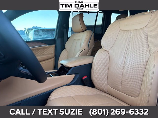 Used 2026 Jeep Grand Cherokee Summit w/ Obsidian Package AWD/4WD image 10