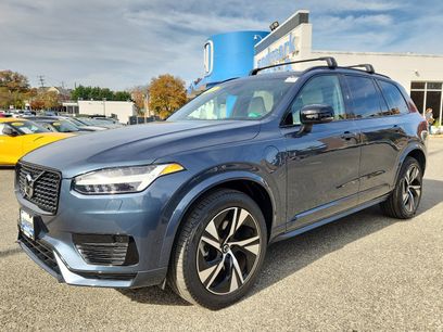 Used 2022 Volvo XC90 T8 R-Design w/ Advanced Package